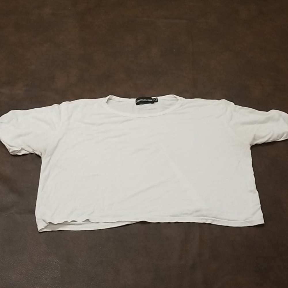White cropped tee